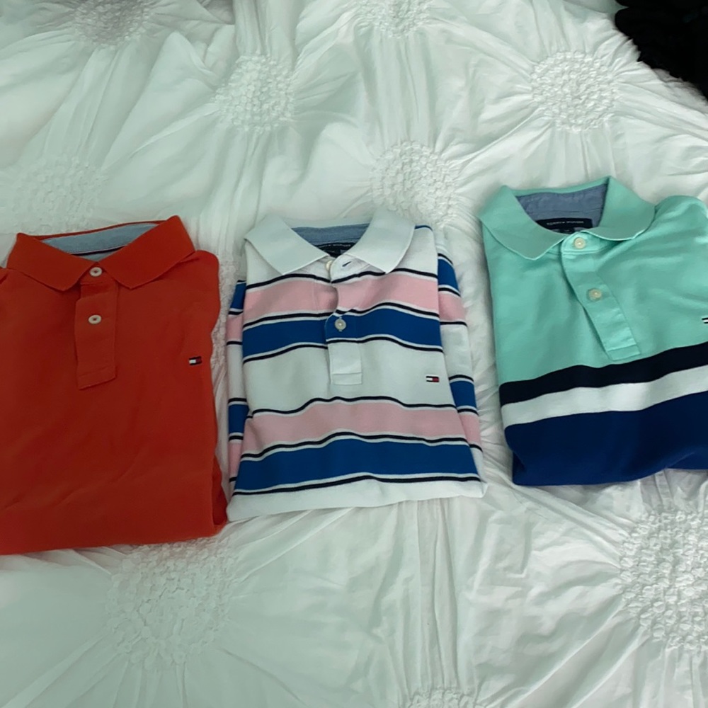 3 Tommy Hilfiger Polos